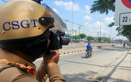 CSGT kiểm tra bắn tốc độ công khai, người vi phạm bị phạt vẫn đồng tình