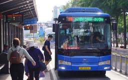 Đi xe buýt không còn cảnh tài xế vừa phanh vừa hét… lên lẹ