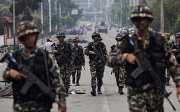 Quân đội Nepal áp đặt lệnh giới nghiêm, tái thiết lập trật tự