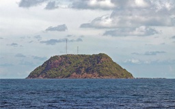 'Cột mốc sống' Hòn Chuối trên biển Tây Nam: Ngư dân bám biển mưu sinh, giữ chủ quyền