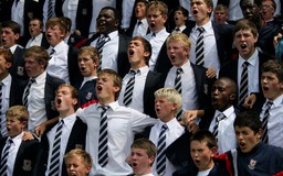 Thị trường đồng phục học sinh 58,61 tỉ USD: Nước nào sử dụng, nơi nào không?