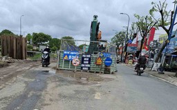 Để lô cốt quá lâu gây khó cho dân