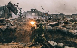 'Mưa đỏ' vượt mốc doanh thu 650 tỉ đồng