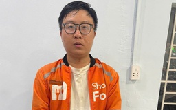 Bắt 'nóng' nghi can mặc áo shipper cướp giật điện thoại