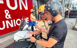 CSGT TP.HCM áp dụng nộp phạt qua mã QR: Người vi phạm bất ngờ vì nhanh gọn