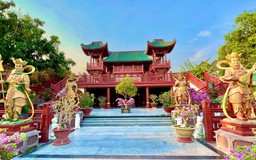 Chùa Lầu - dấu ấn kiến trúc độc đáo vùng Bảy Núi 'níu chân' du khách