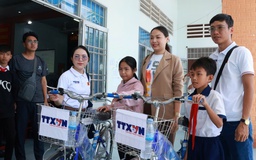 Nâng bước, tiếp sức trẻ em nghèo vùng biên giới đến trường