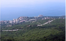 Nga tố Ukraine tấn công chết người tại khu nghỉ dưỡng ở Crimea