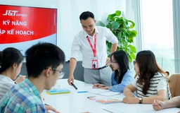 'Cơn sốt' tuyển dụng nhân sự trẻ nhạy bén công nghệ