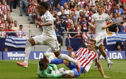 Sai lầm nghiêm trọng phá hỏng ‘phép thuật’ của HLV Alonso, Real Madrid thua thảm trận derby