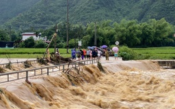 Sơn La: Nhiều tuyến đường sạt lở, giao thông tắc nghẽn