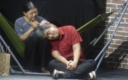 Khóc cùng 'Rau đắng nấu canh'