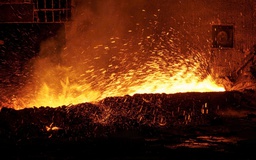 Lò cao số 2 của Hòa Phát Dung Quất 2 ra mẻ gang đầu tiên