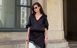 Váy lụa vạt xéo mặc cùng quần dài, xu hướng phá cách  mùa thu