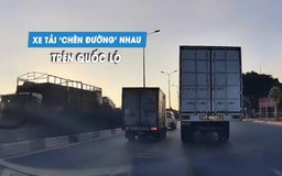 Hai xe tải 'kèn cựa', chèn đường nhau trên quốc lộ