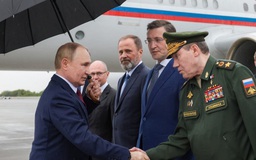 Ông Putin trao Huân chương Dũng cảm cho tư lệnh chiến dịch ở Ukraine