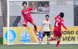 Hat-trick đặc biệt của chàng sinh viên năm cuối