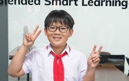 Bé trai 10 tuổi ở TP.HCM đạt 8.0 IELTS