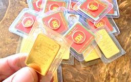 Vàng xác lập kỷ lục mới