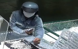 TP.HCM: Vừa ra tù, 'nữ quái' tiếp tục trộm vàng tại chợ An Đông