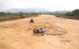 Hàng trăm hộ dân 'thần tốc' hiến đất mở đường