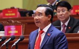 Chủ tịch TP.HCM: Thành phố không thể phát triển theo lối mòn