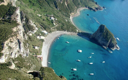 Hòn đảo thời tiền sử ở Địa Trung Hải