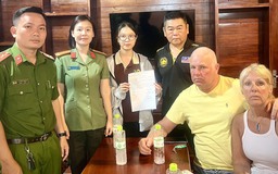 Phú Quốc: Hỗ trợ 2 du khách người Anh nhận lại hơn 260 triệu đồng