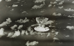 Mỗi người đang sống đều có vết phóng xạ từ thử hạt nhân trong khí quyển