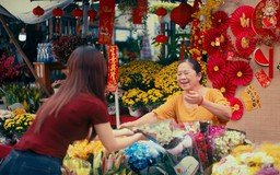 Tết không chỉ là đoàn viên, Tết còn sẻ chia may mắn