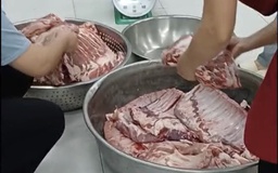 Vụ sườn heo kém chất lượng: Sau tết mới chấm dứt hợp đồng với nhà cung cấp
