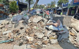 Thi công vỉa hè rồi để ngổn ngang