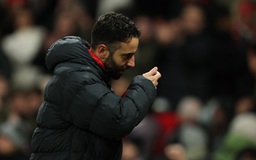 Sốc: HLV Amorim bị M.U sa thải vì 'gây hấn' với ban lãnh đạo, người tạm ngồi ghế nóng là…