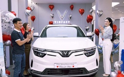 VinFast tung loạt ưu đãi siêu hấp dẫn: Mua xe 0 đồng, miễn phí sạc...