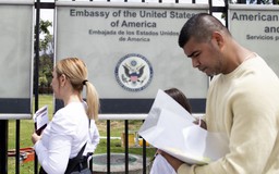Công dân hàng chục nước phải đóng phí cọc visa Mỹ lên đến 15.000 USD