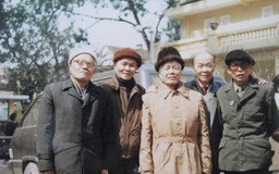 Đại biểu Hồ Đức Thành 2 lần biểu quyết thông qua Hiến pháp 