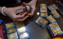 Giá vàng hôm nay 8.1.2026: Vàng miếng đứng yên, vàng nhẫn tăng giá