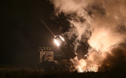 Chiến sự Ukraine ngày 1.416: Nga trả đũa bằng tên lửa 'không thể đánh chặn'