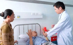 Vỡ túi phình động mạch đốt sống, người đàn ông hôn mê sâu