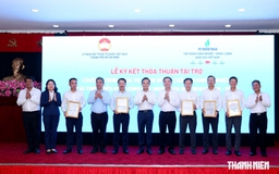 TP.HCM và Petrovietnam đồng hành chăm lo người dân, người lao động TP.HCM và Petrovietnam đồng hành chăm lo người dân, người lao động