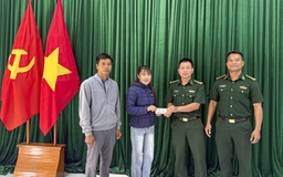Thiếu tá biên phòng nhặt được 50 triệu đồng, tìm người đánh rơi để trả lại