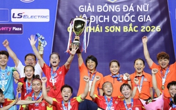 Chủ tịch VFF chúc mừng đội nữ TP.HCM I bảo vệ thành công chức vô địch quốc gia Chủ tịch VFF chúc mừng đội nữ TP.HCM I bảo vệ thành công chức vô địch quốc gia