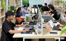 Khi có AI hỗ trợ làm việc, người lao động có cần làm đủ 8 tiếng/ngày?