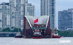 Hợp long 'cây cầu nghĩa tình' nối đôi bờ sông Sài Gòn