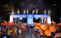 Huỳnh Anh Khôi nhất cự ly 21 km nam giải Gemadept Run với 4.500 người tham dự Huỳnh Anh Khôi nhất cự ly 21 km nam giải Gemadept Run với 4.500 người tham dự