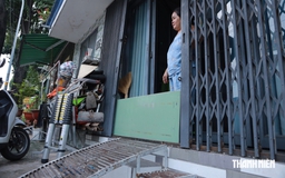 Nâng nền nhà 3 lần, tốn hơn 100 triệu đồng vẫn loay hoay chống ngập ở TP.HCM