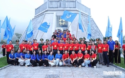 Hội tụ Hành trình 'Tôi yêu Tổ quốc tôi' Hội tụ Hành trình 'Tôi yêu Tổ quốc tôi'