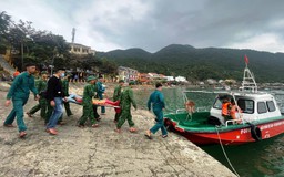Vượt sóng lớn đưa người dân hôn mê từ đặc khu Cù Lao Chàm vào cấp cứu