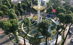 Ảnh mới nhất về Hồ Con Rùa, cầu thang bất ngờ được sơn gam màu khác