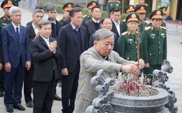 Tổng Bí thư Tô Lâm dâng hương tưởng niệm cố Tổng Bí thư Nguyễn Văn Linh, Nguyễn Văn Cừ